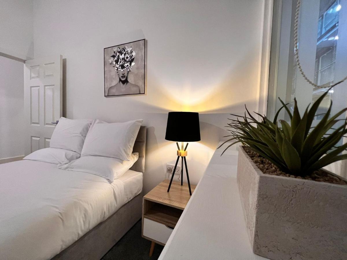 Monthly Stays Liverpool Bagian luar foto