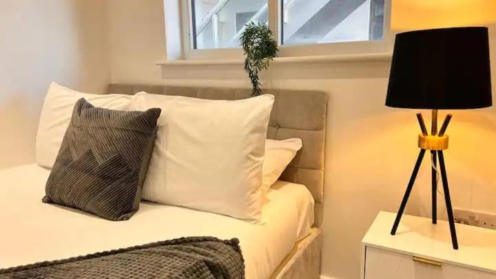 Monthly Stays Liverpool Bagian luar foto